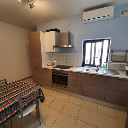 Cosy Close To Seafront A/C & Free W-Ifi St. Paul's Bay Exterior photo