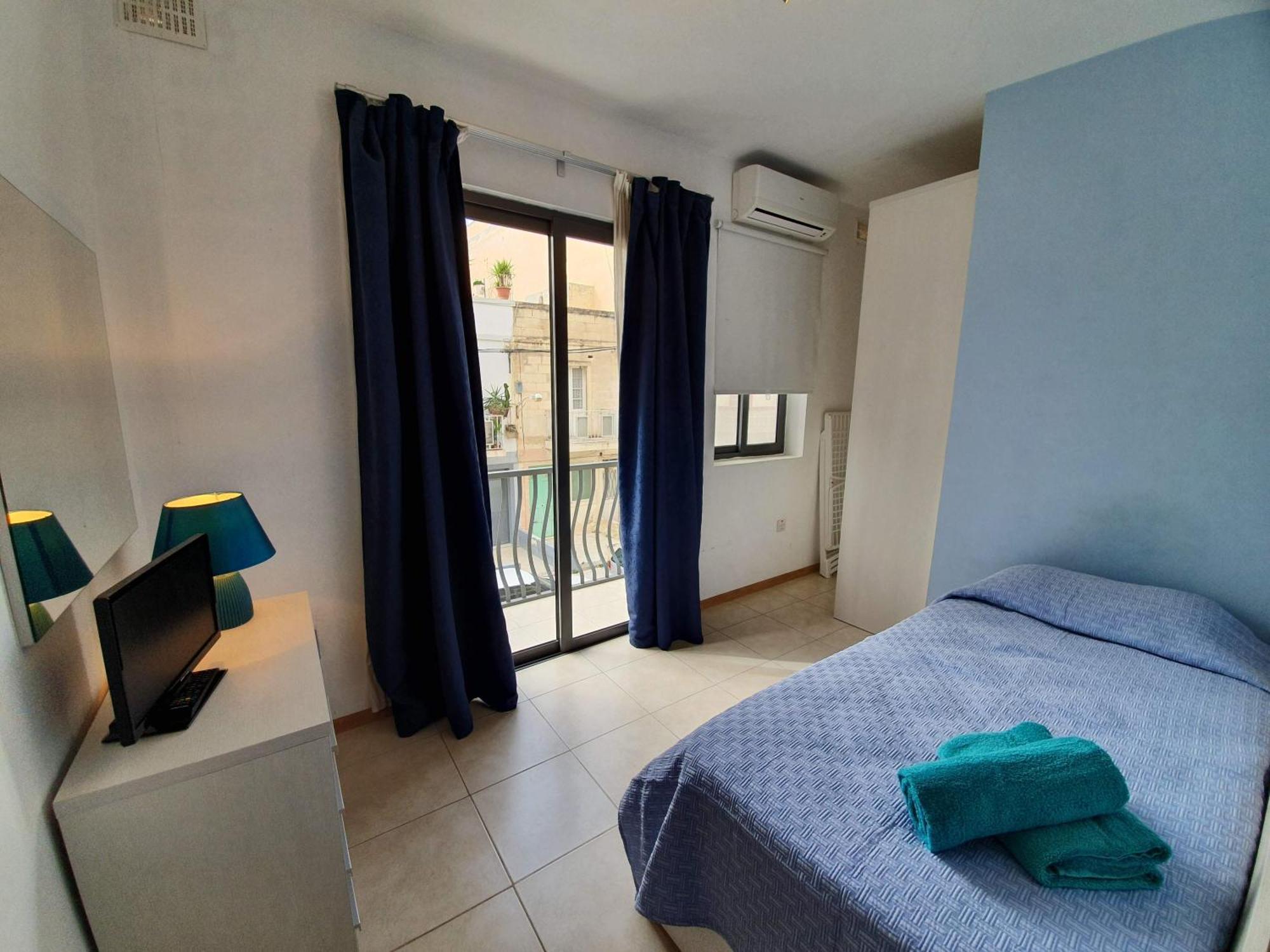 Cosy Close To Seafront A/c & Free W-ifi