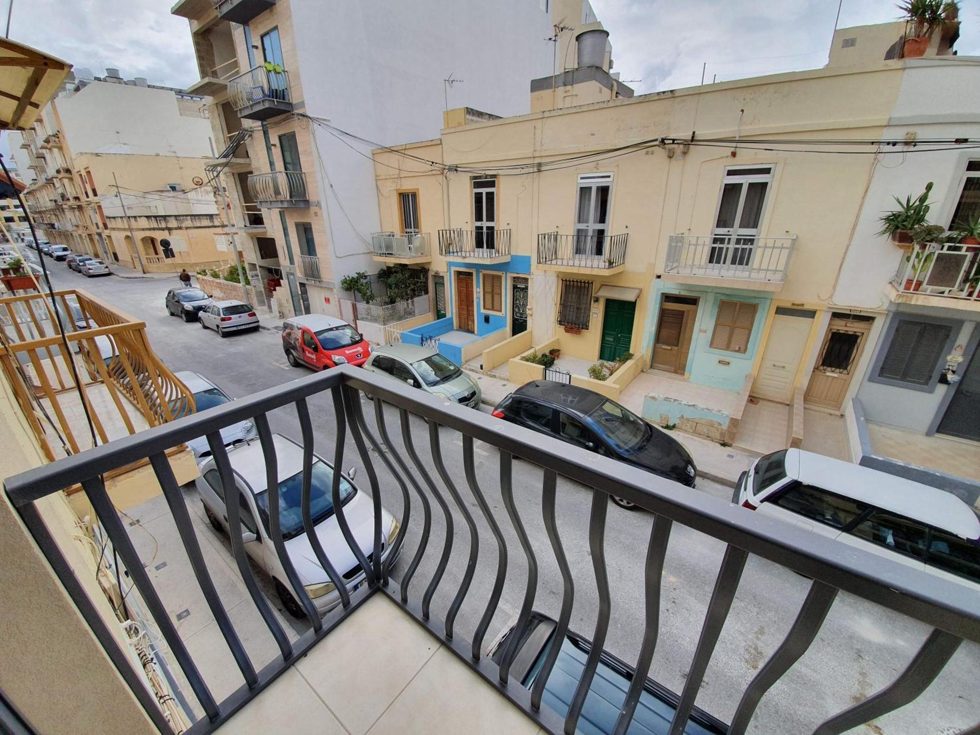 Cosy Close To Seafront A/c & Free W-ifi خليج سانت بول
