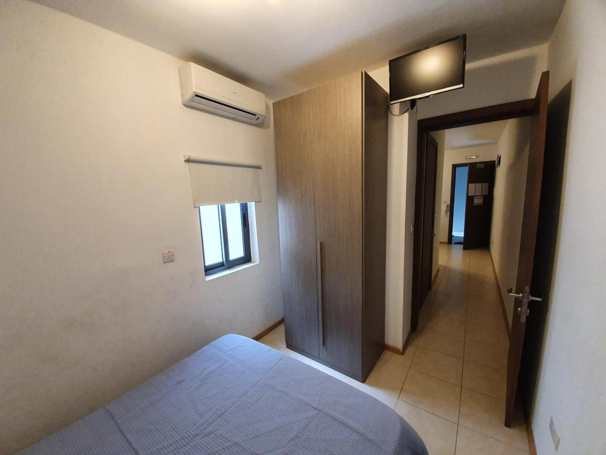 Apartment Cosy Close To Seafront A/c & Free W-ifi St. Paul's Bay